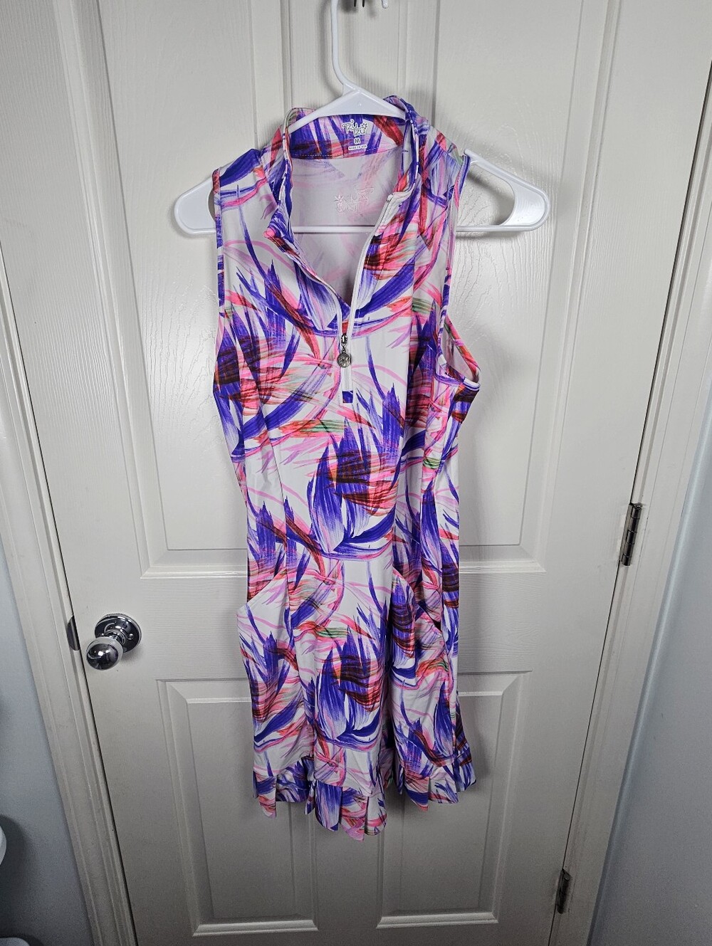 Tzu Tzu Sport sleeveless activewear dress Golf Travel Size M